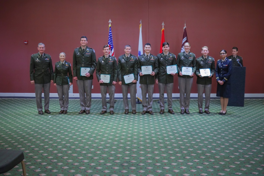 Fort Campbell DENTAC Conducts Dental Residency Graduation