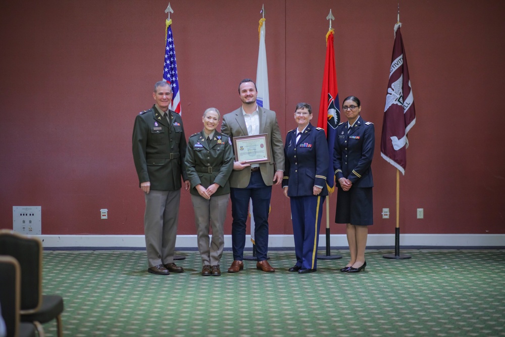 Fort Campbell DENTAC Conducts Dental Residency Graduation