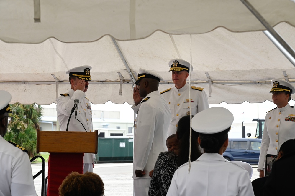 USS Winston S. Churchill Holds Change of Command Ceremony