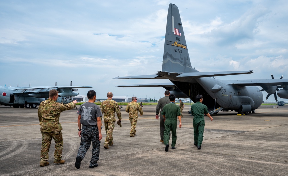 Multilateral Aeromedical Evacuation training during Mobility Guardian 2023