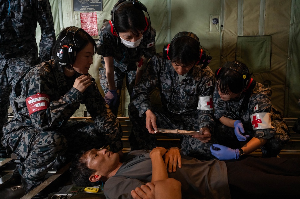 Multilateral Aeromedical Evacuation training during Mobility Guardian 2023