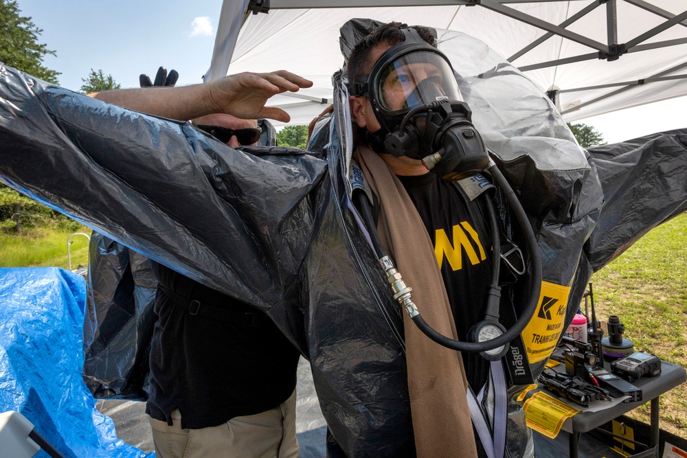 21st WMD-CST trains at NJ Task Force 1 Training Facility