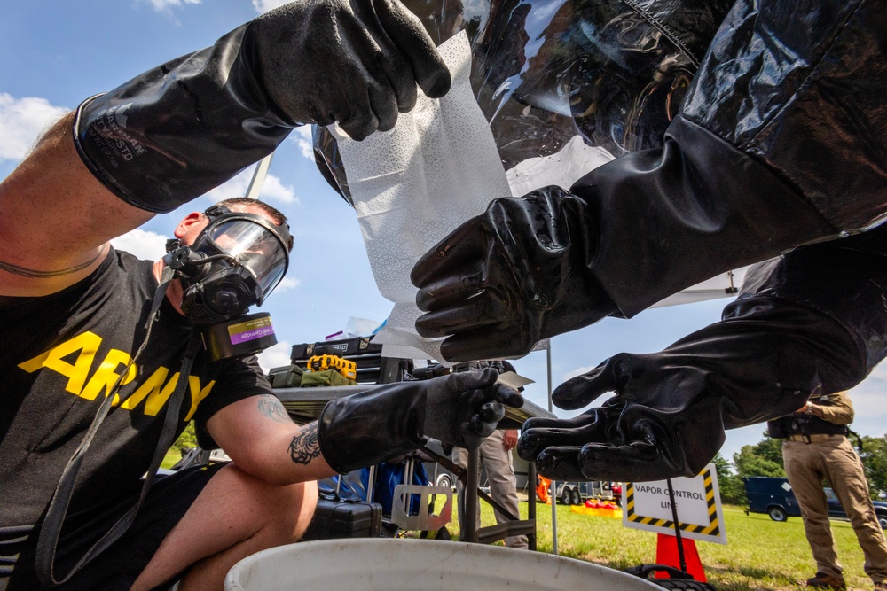 21st WMD-CST trains at NJ Task Force 1 Training Facility