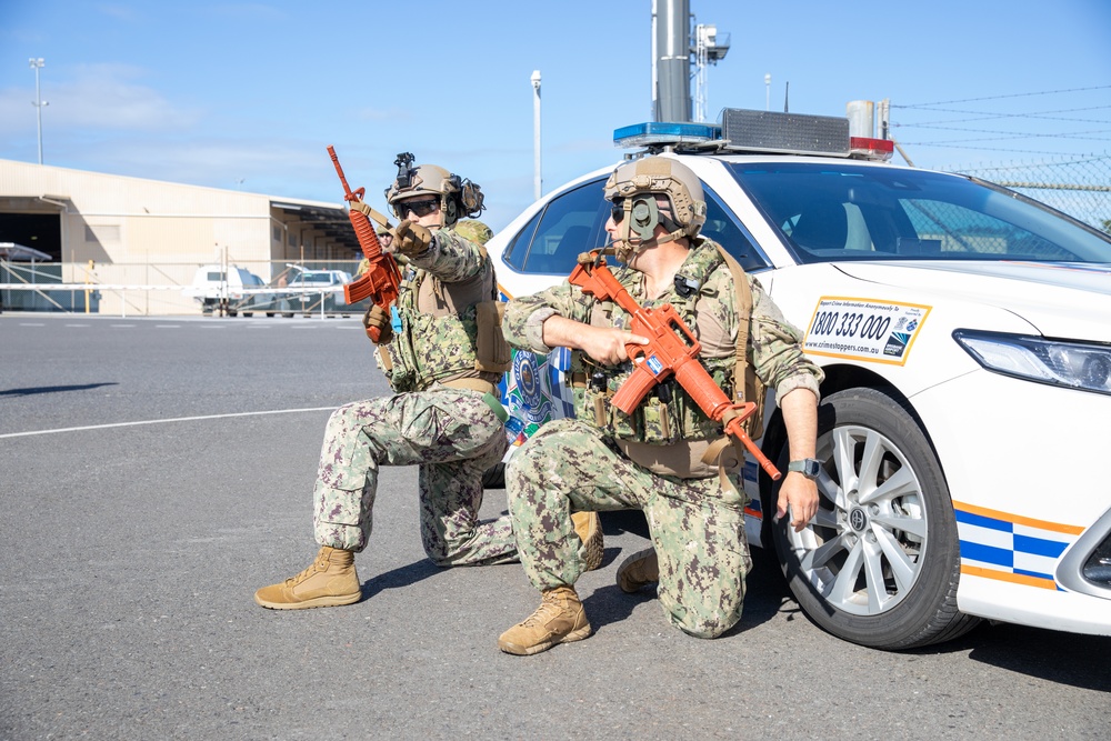 Port Security Unit 312 trains on crucial port security tactics