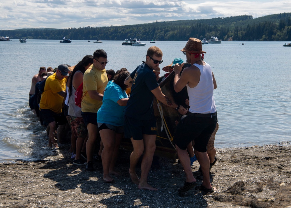 Sailors Assist in Port Gamble S'klallam Tribe Canoe Landing