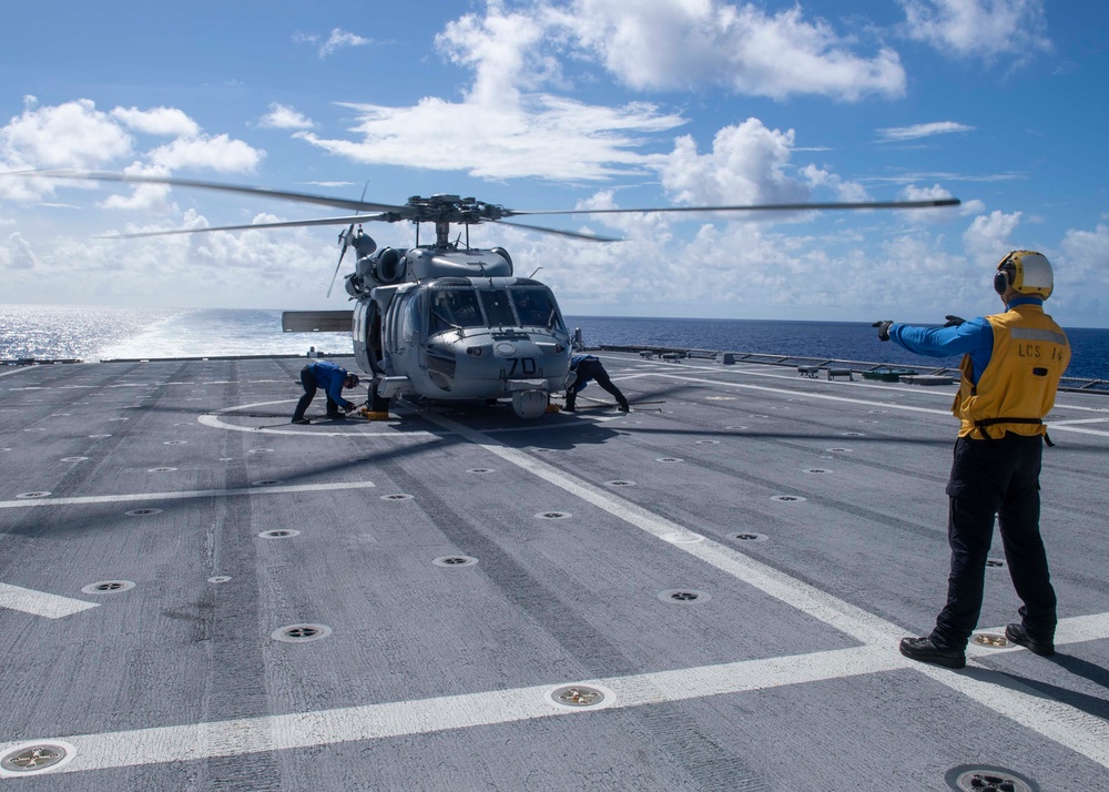 USS Manchester conducts flight operations