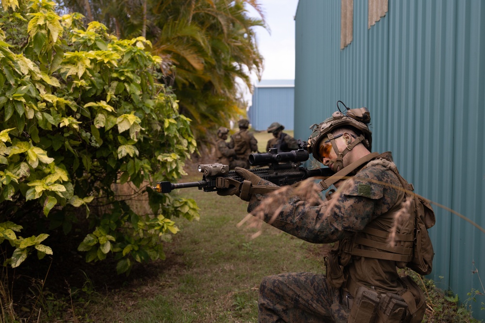 Talisman Sabre 23 Bilateral airfield seizure with Marines, German sailors
