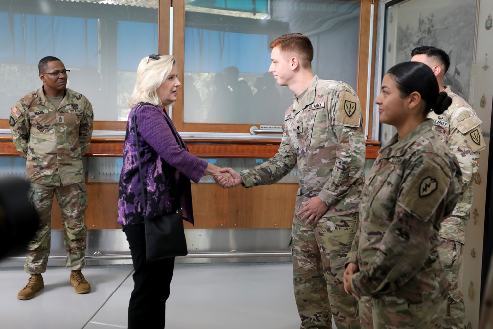 Secretary of the Army Christine E. Wormuth tours Lavarack Barracks with First Corps during Talisman Sabre 23