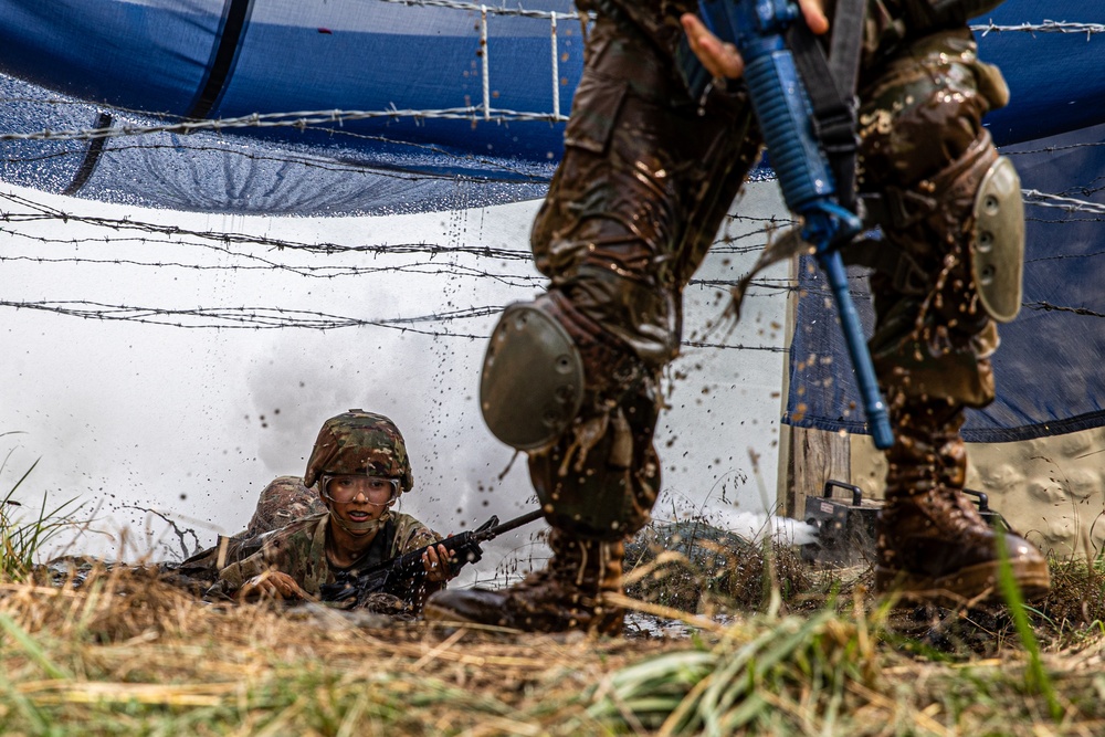 Soldiers Train for Medical Evacuations