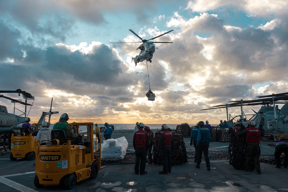 RAS aboard USS Green Bay