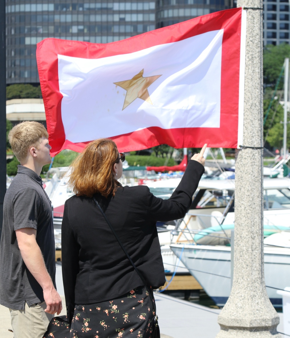 Illinois National Guard Gold Star Families Enjoy Chicago Fire Boat Tour and Each Other