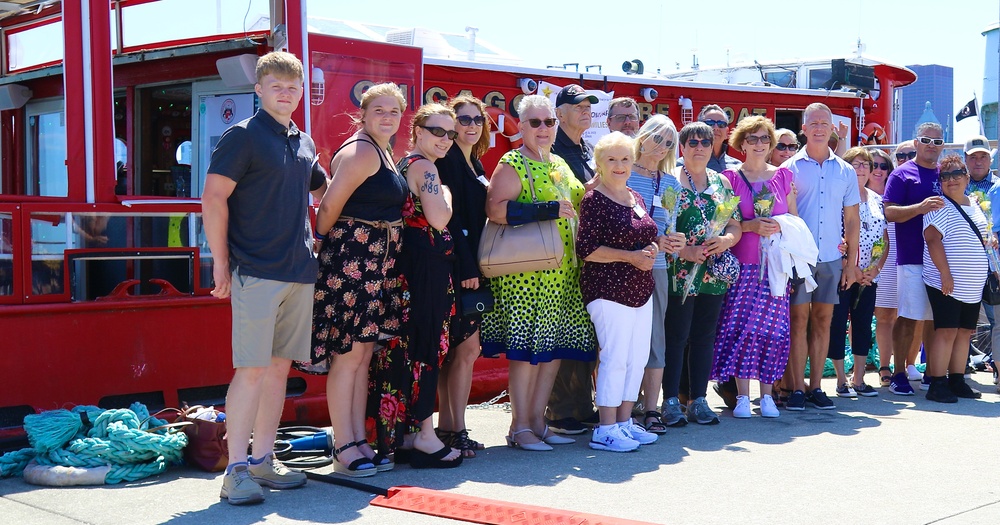 Illinois National Guard Gold Star Families Enjoy Chicago Fire Boat Tour and Each Other