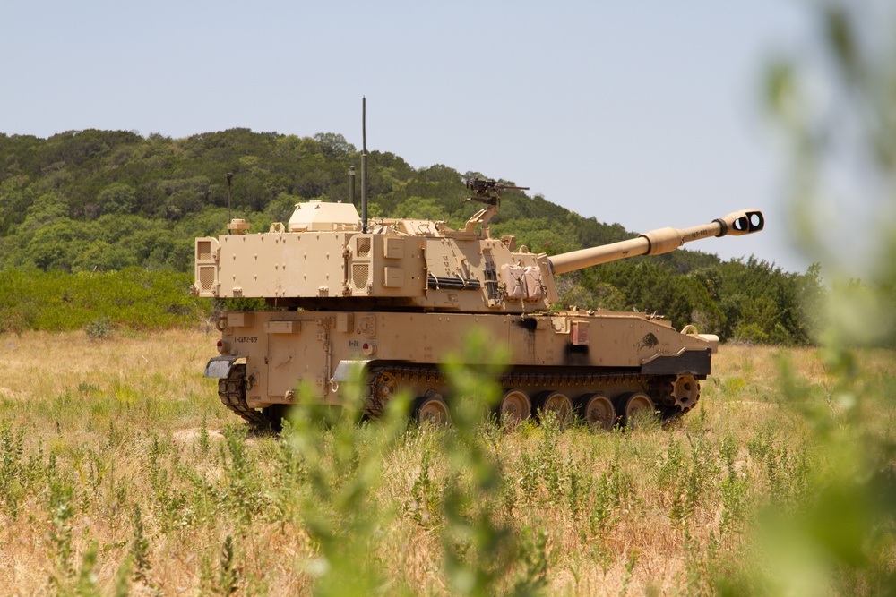 2-82 FA conducts Table 6 Gunnery