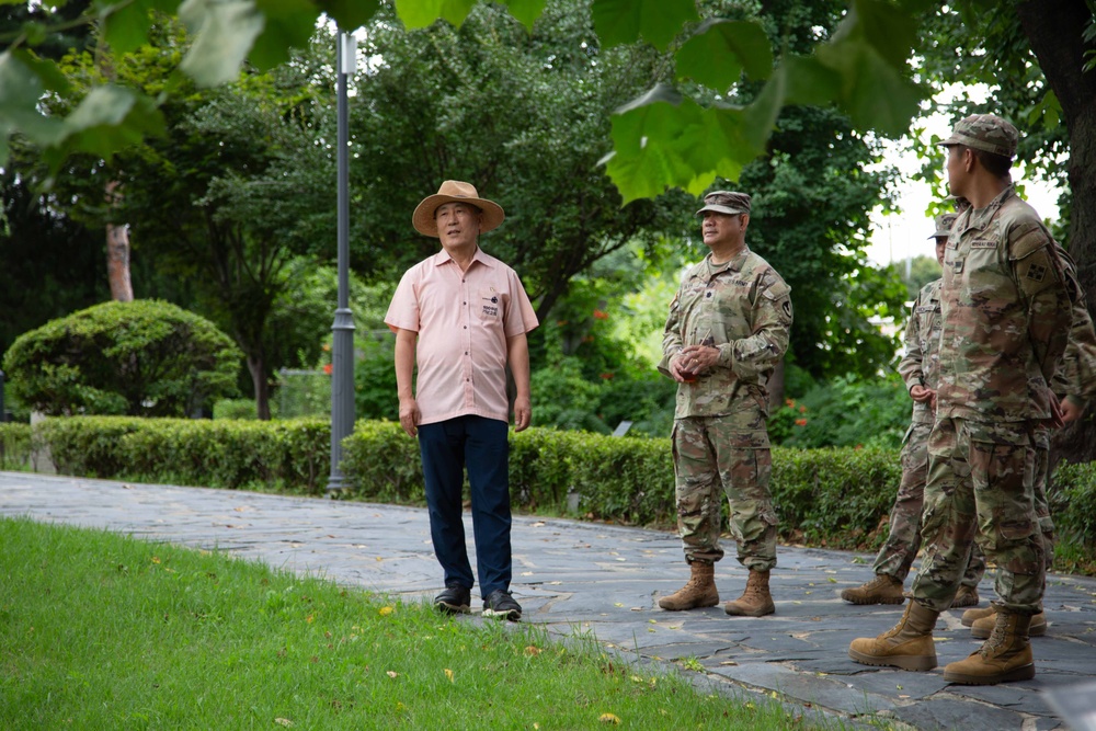 ROK-US Army chaplains partner for unit ministry training at Korean historic sites