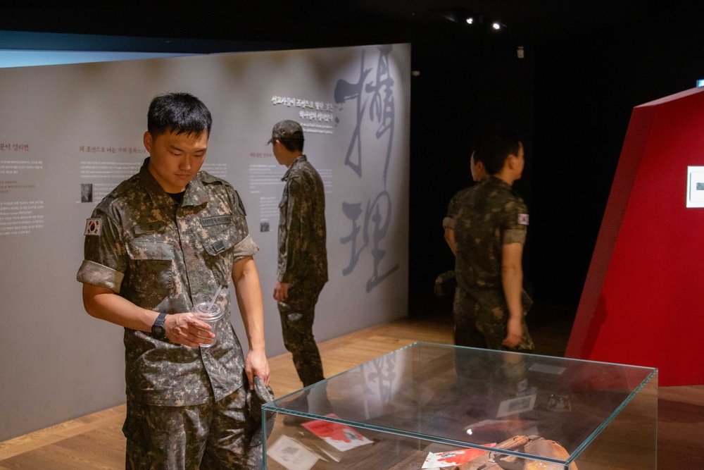 ROK-US Army chaplains partner for unit ministry training at Korean historic sites