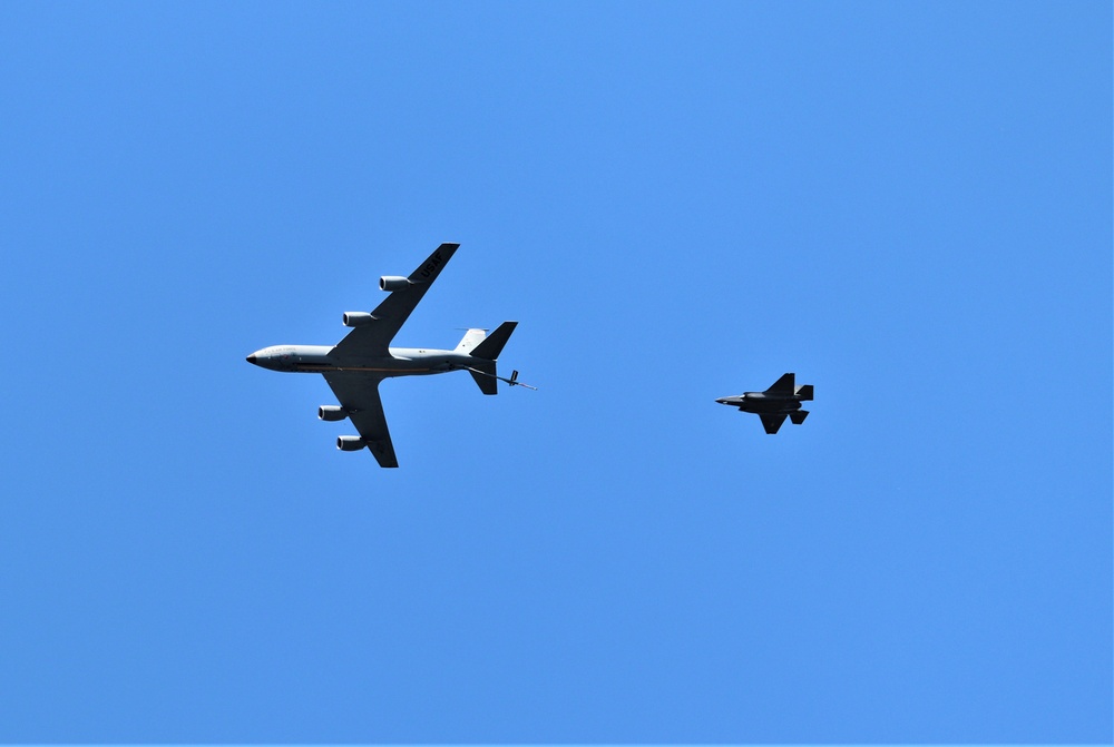 Wisconsin Air National Guard aircraft, crews conduct training practice in Fort McCoy airspace