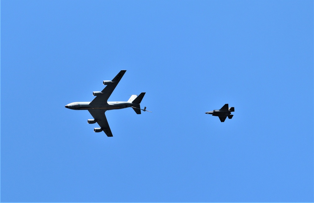 Wisconsin Air National Guard aircraft, crews conduct training practice in Fort McCoy airspace