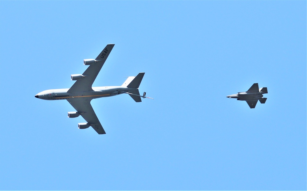 Wisconsin Air National Guard aircraft, crews conduct training practice in Fort McCoy airspace