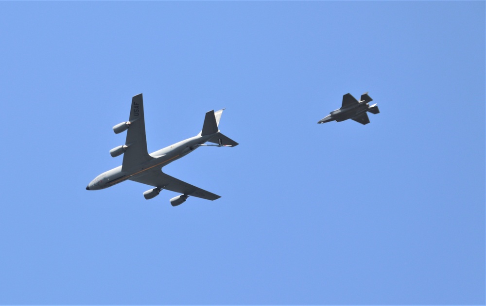 Wisconsin Air National Guard aircraft, crews conduct training practice in Fort McCoy airspace