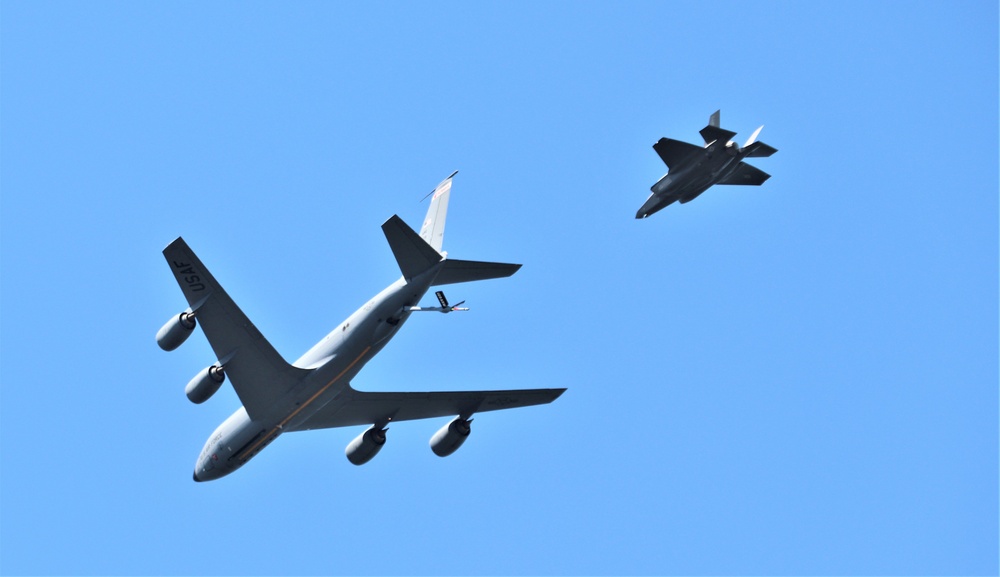 Wisconsin Air National Guard aircraft, crews conduct training practice in Fort McCoy airspace