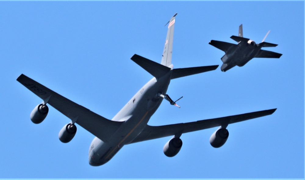 Wisconsin Air National Guard aircraft, crews conduct training practice in Fort McCoy airspace