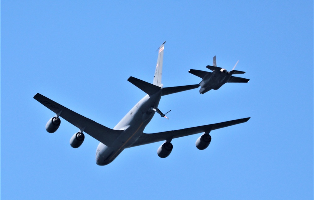 Wisconsin Air National Guard aircraft, crews conduct training practice in Fort McCoy airspace