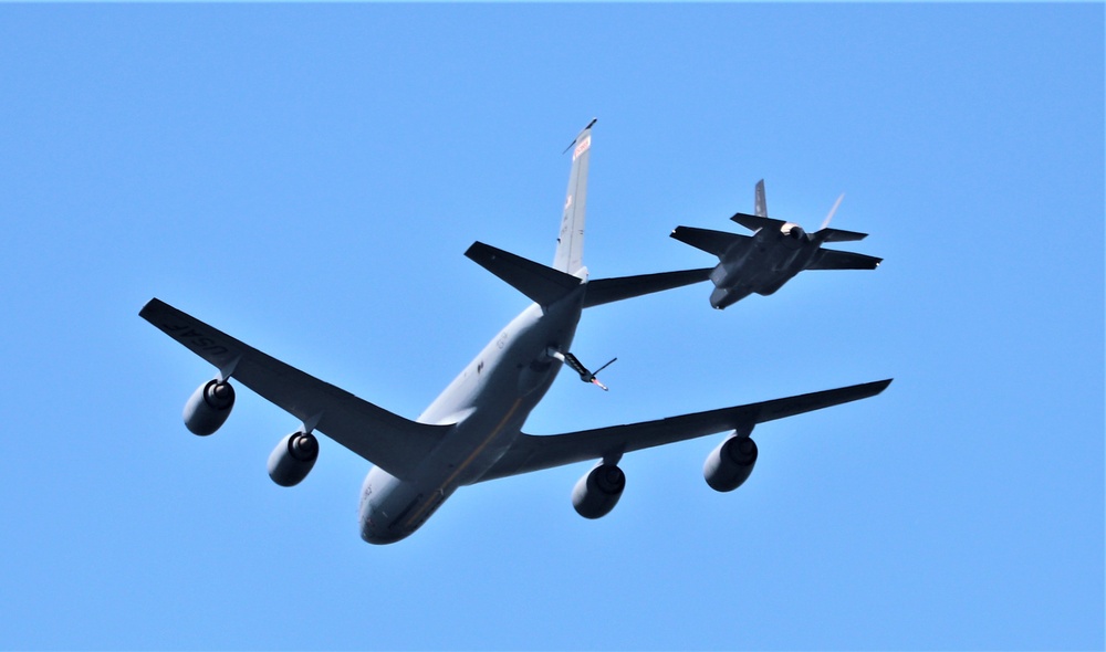 Wisconsin Air National Guard aircraft, crews conduct training practice in Fort McCoy airspace