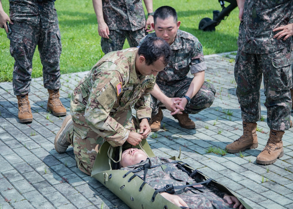 Saving lives together: Eighth Army, ROK Army medics train on trauma care