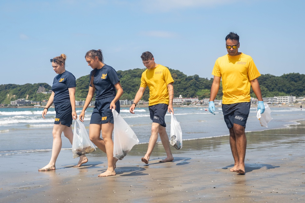Sailors Assigned to USS Milius Participate in Yuigahama Beach Cleanup