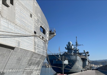 USNS YUMA AND USS MOUNT WHITNEY PIERSIDE MALAGA