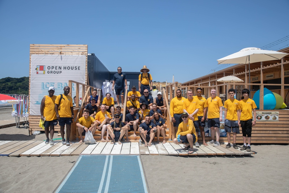 Sailors Assigned to USS Milius Participate in Yuigahama Beach Cleanup