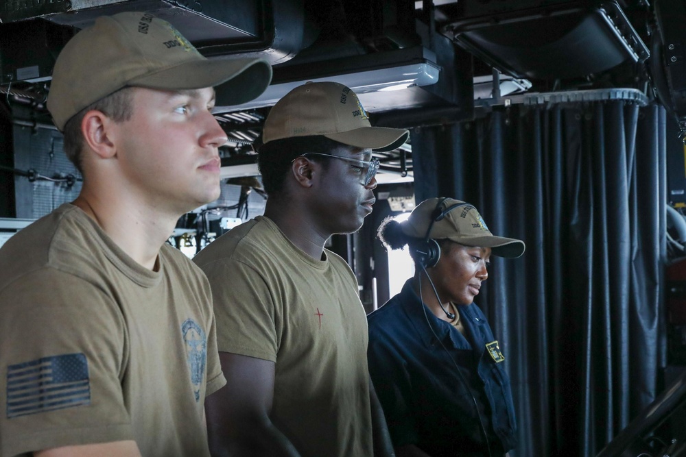 USS Thomas Hudner, USS McFaul Patrol Strait of Hormuz