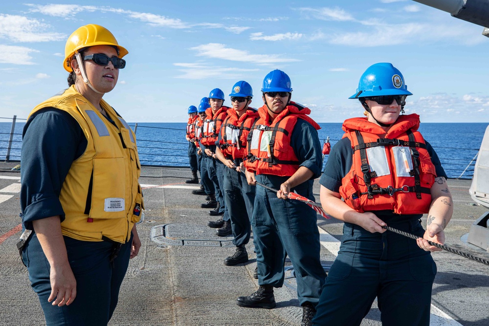 USS Benfold Conducts a Replenishment-at-sea