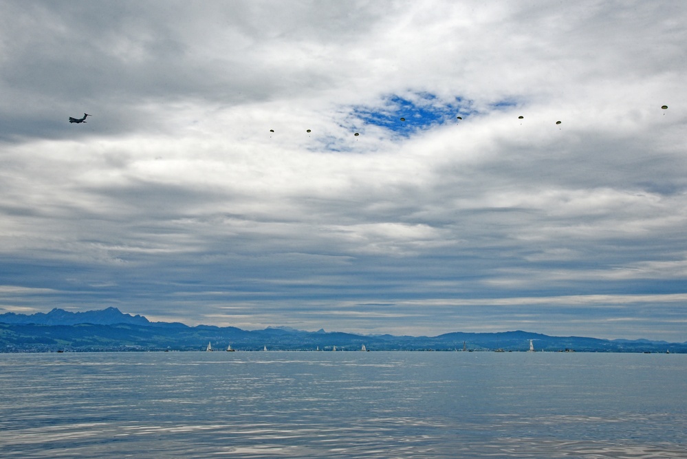 Sky Soldiers team up with German paratroopers to jump into Lake Constance