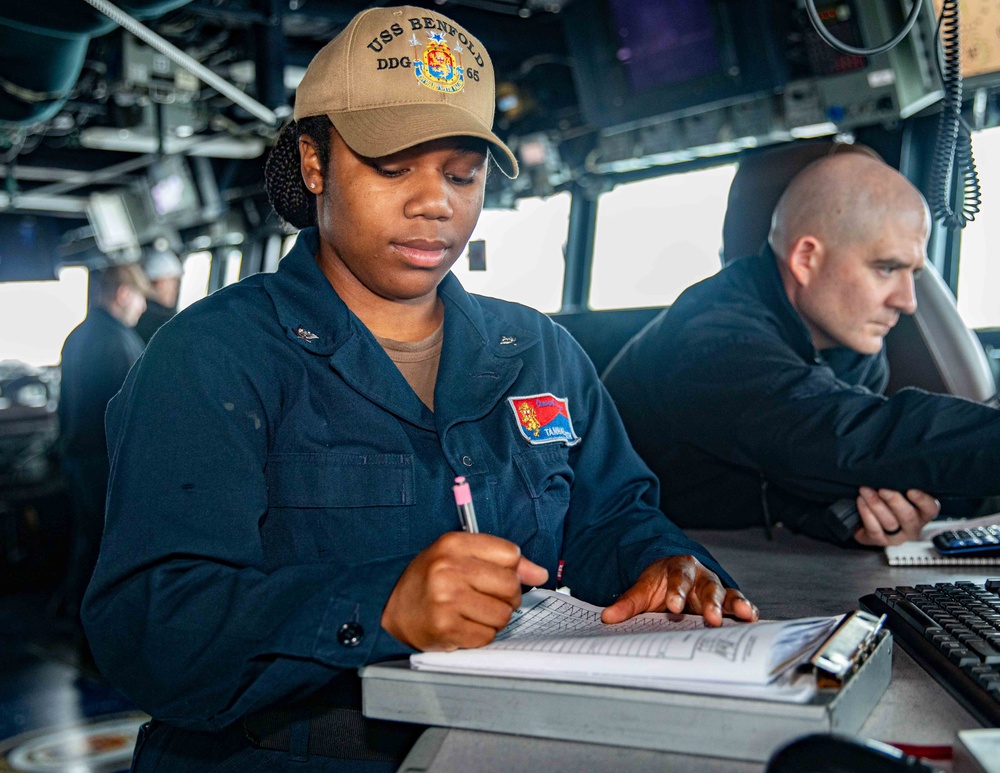 USS Benfold Conducts Routine Operations