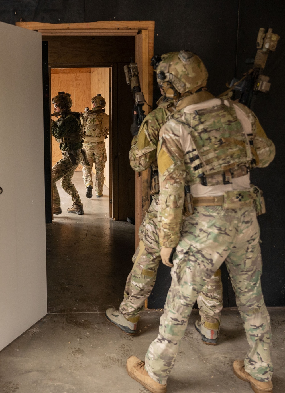 NSW, Australian Army rehearse close quarter combat drills