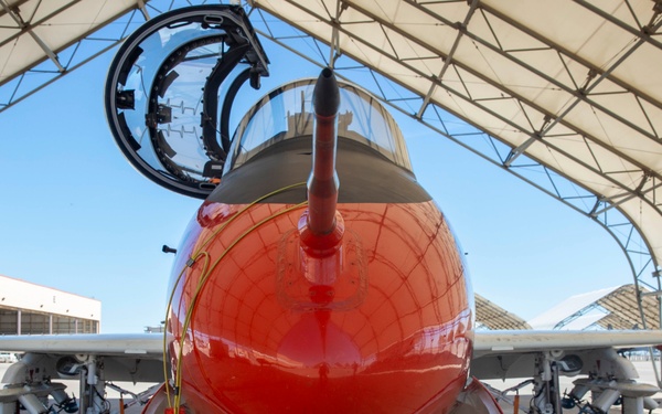 CNATRA squadrons pursue training in EL Centro skies