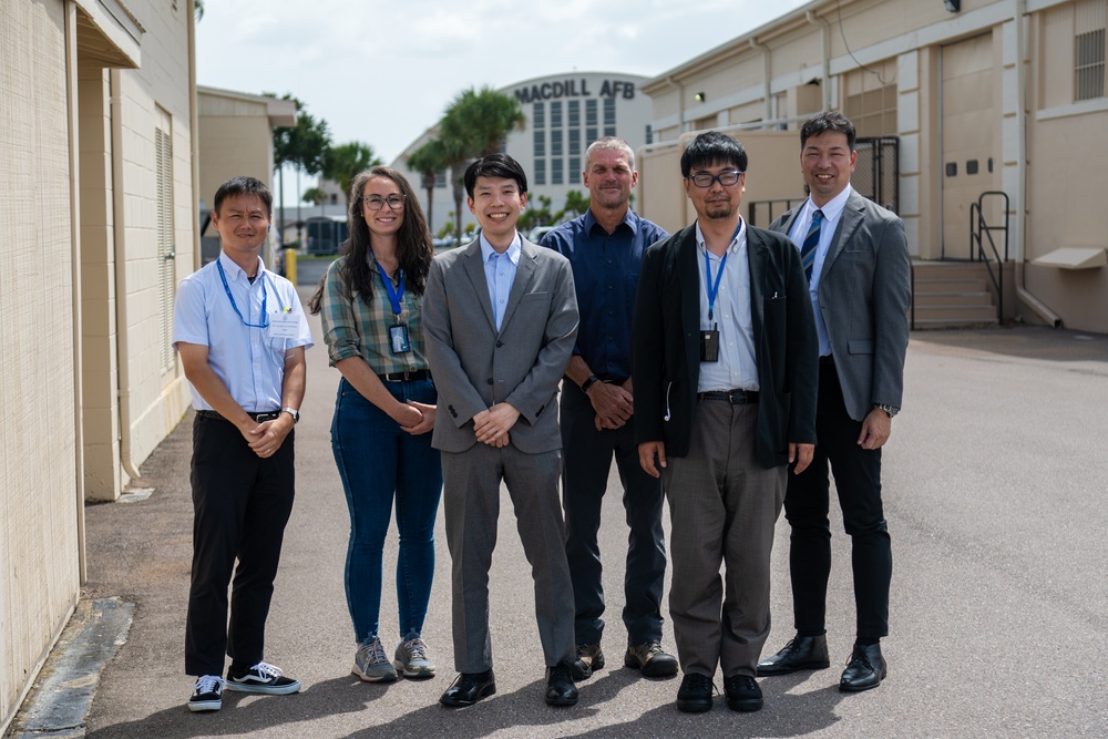 Japanese civic leaders learn from 6th CES environmental flight