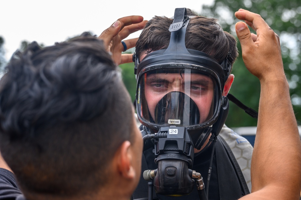 21st WMD-CST trains at at the New Jersey Vietnam Veterans' Memorial