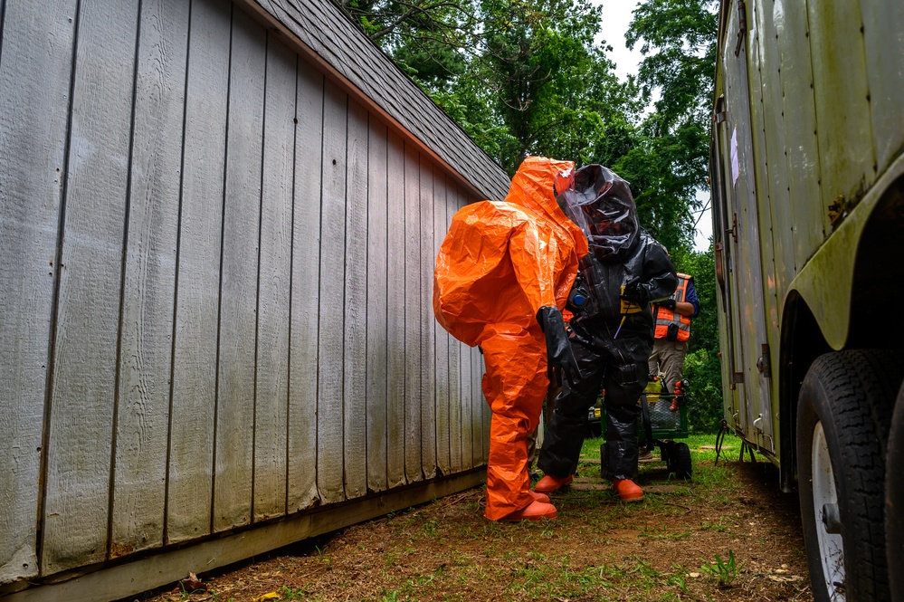 21st WMD-CST trains at at the New Jersey Vietnam Veterans' Memorial