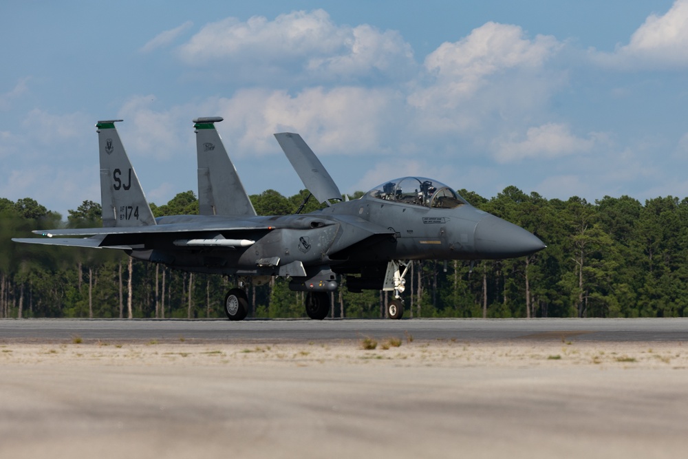 U.S. Marines with VMFA-542 conduct air operations with U.S. Air Force in Exercise Razor Talon