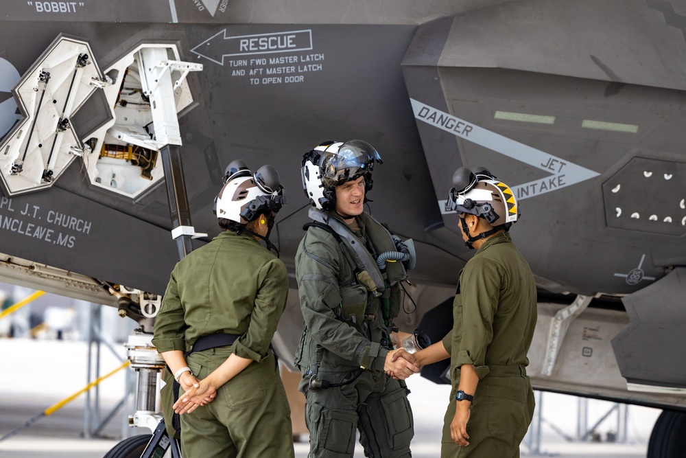 U.S. Marines with VMFA-542 conduct air operations with U.S. Air Force in Exercise Razor Talon