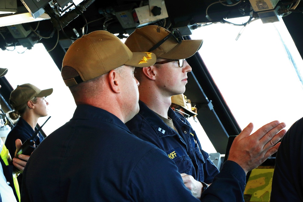 USS Detroit Underway Ops