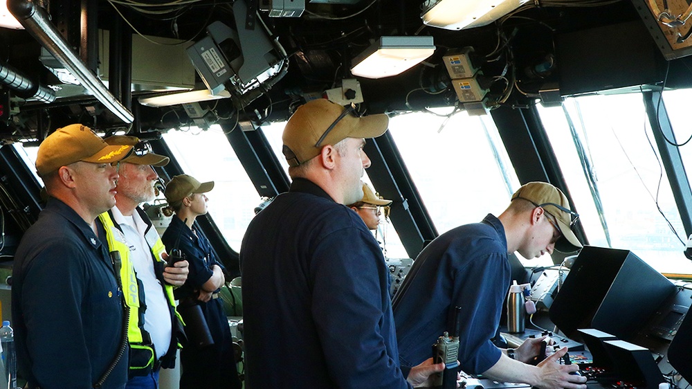 USS Detroit Underway Ops