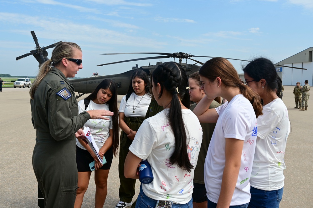 All-female aircrew, TLR Airmen participate in Smithsonian’s &quot;S.H.E. Can&quot; graduation