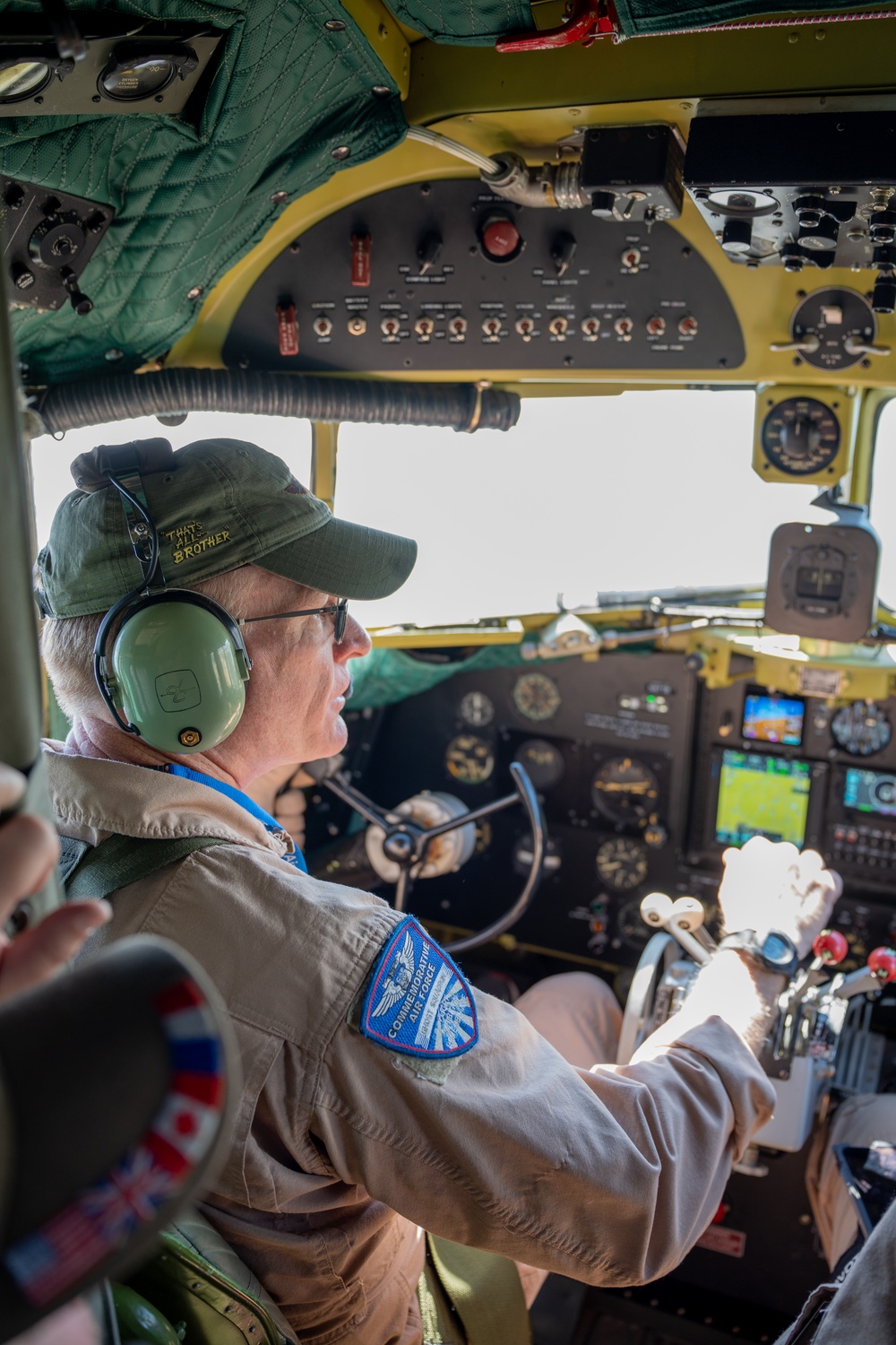 USSOCOM &quot;Para-Commandos Drop in to the Sioux Falls Airshow