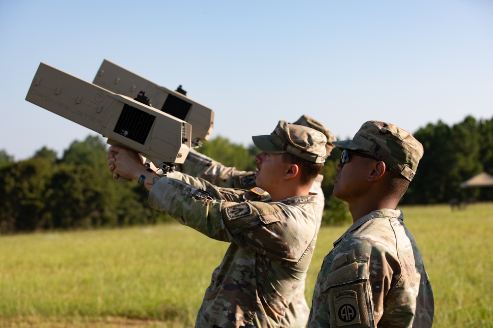 82nd Airborne Division Paratrooper train on c-UAS