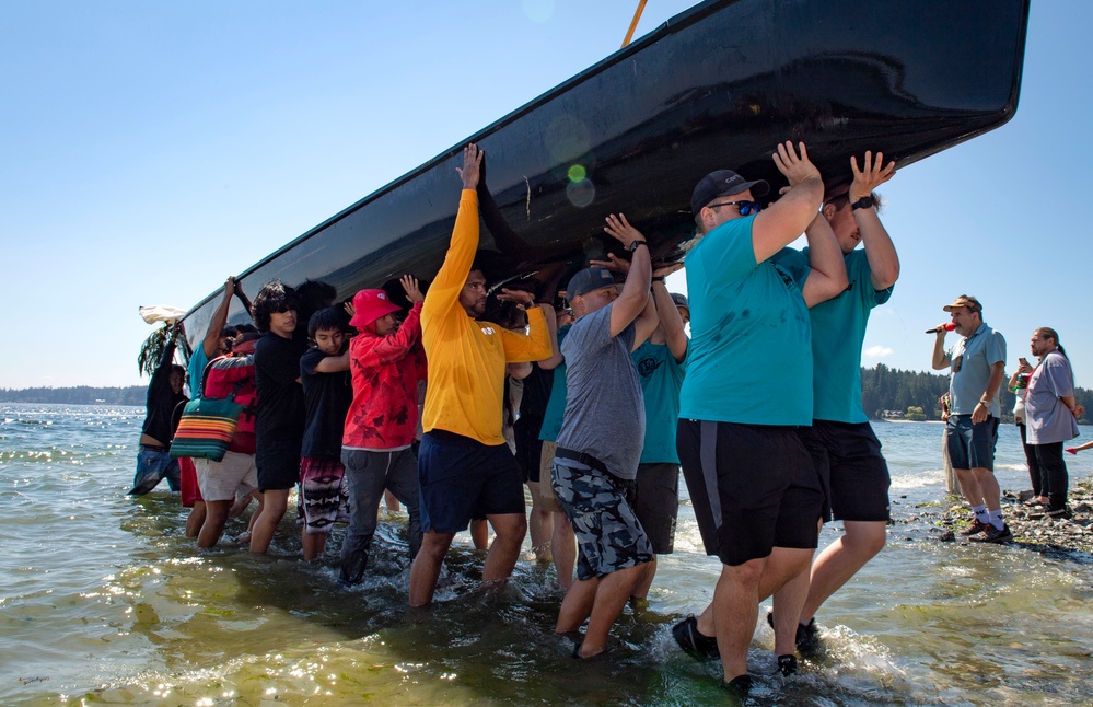 Pacific Northwest Sailors Assist Tribes During Annual Canoe Journey