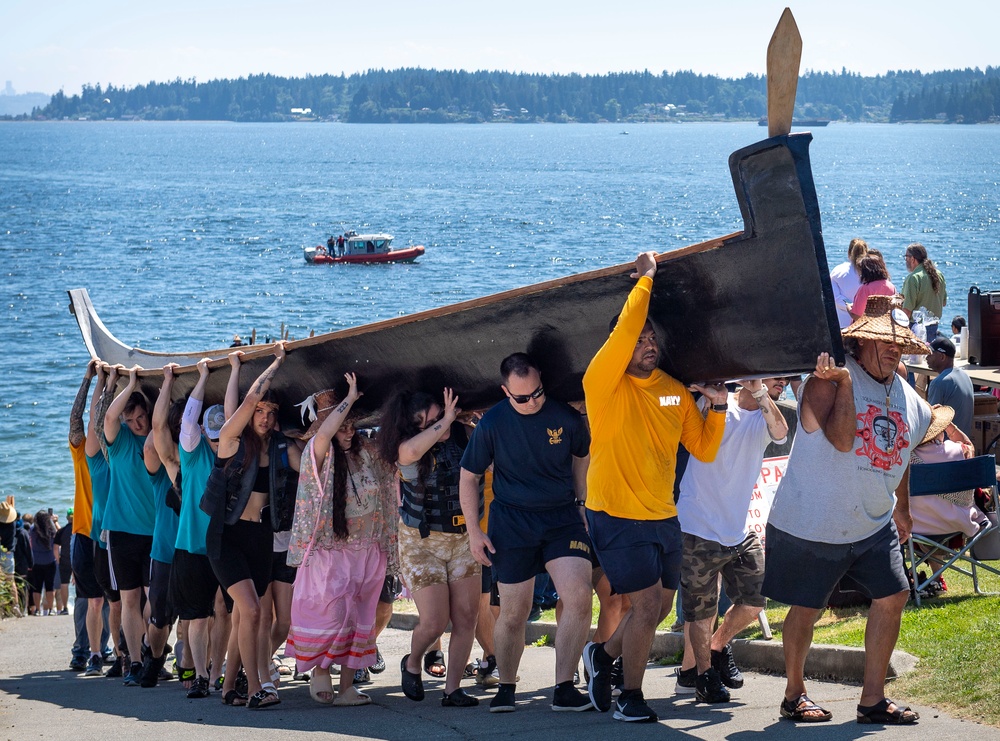 Pacific Northwest Sailors Assist Tribes During Annual Canoe Journey