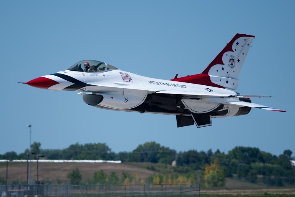 DVIDS Images 2023 Sioux Falls Airshow Power on the Prairie [Image